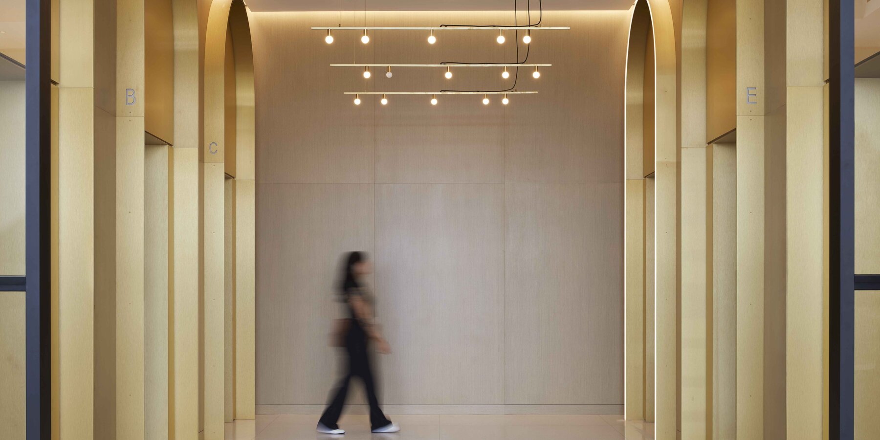 星空官网_1229 W 康科德广场 2