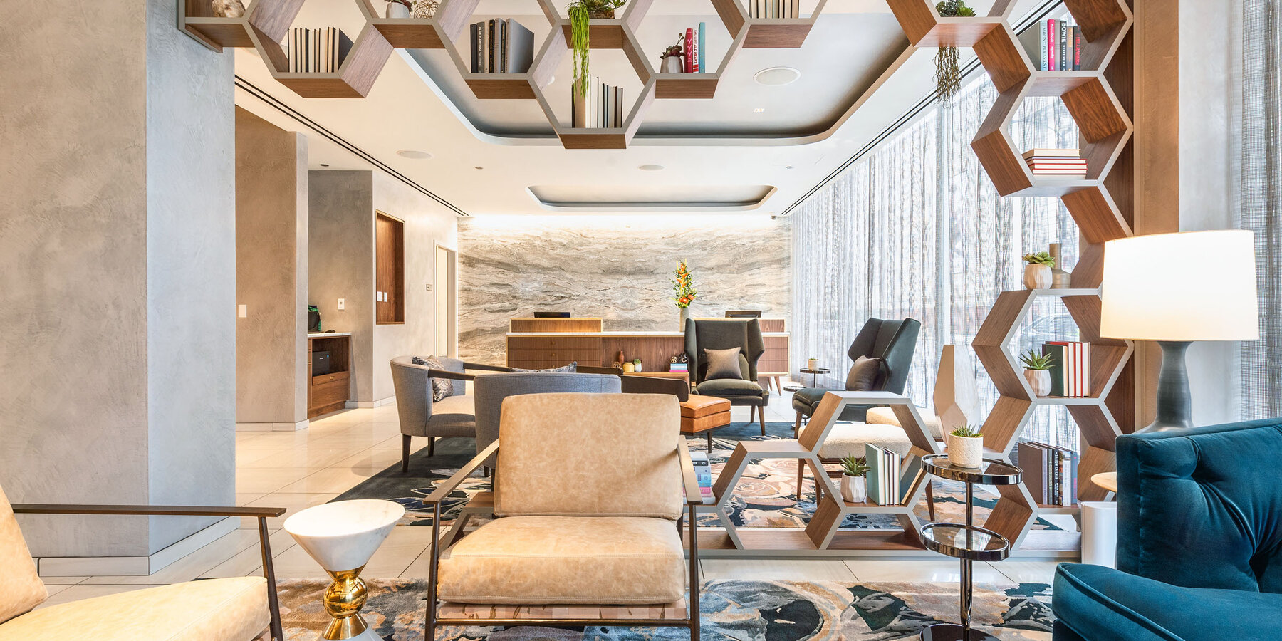 星空娱乐官方悠久的酒店建设和翻修 - 埃塞克斯酒店大堂