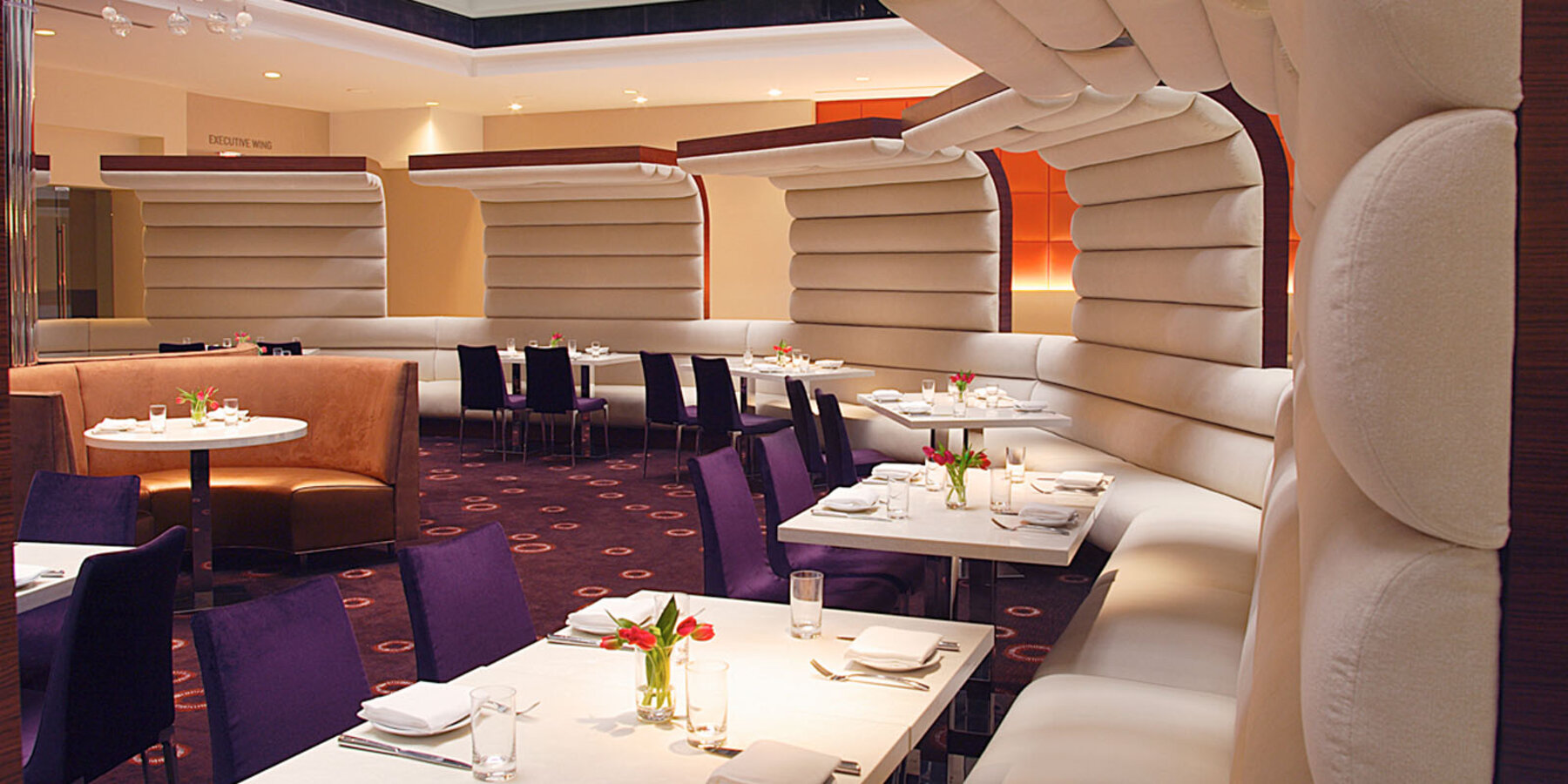 星空官网网页版建设和装修 - 奥黑尔凯悦星空官网网页版餐厅座位