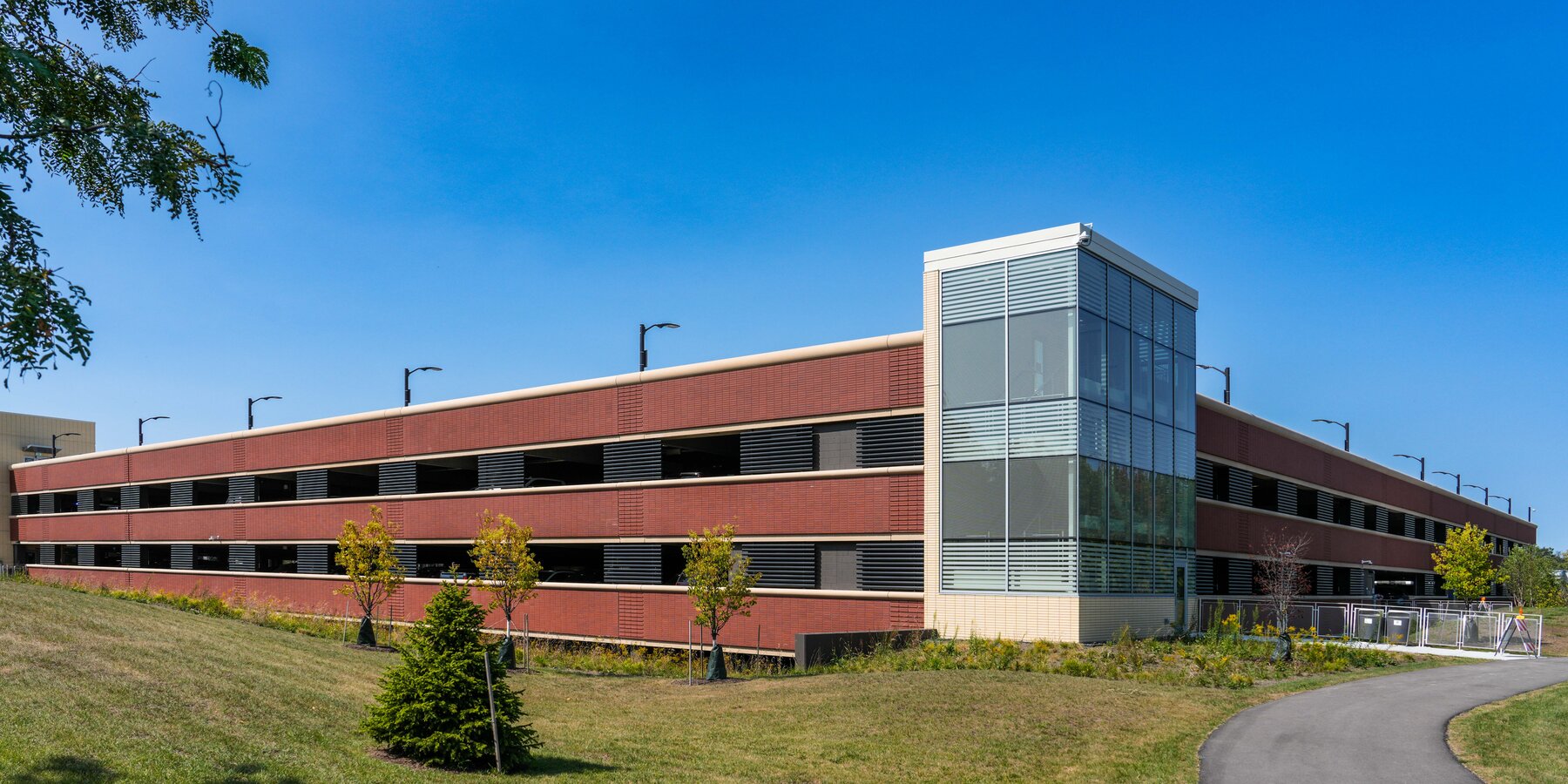 新墨西哥森林湖车库