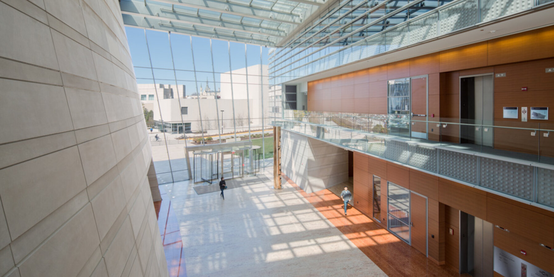 星空官网_NU Ryan中心