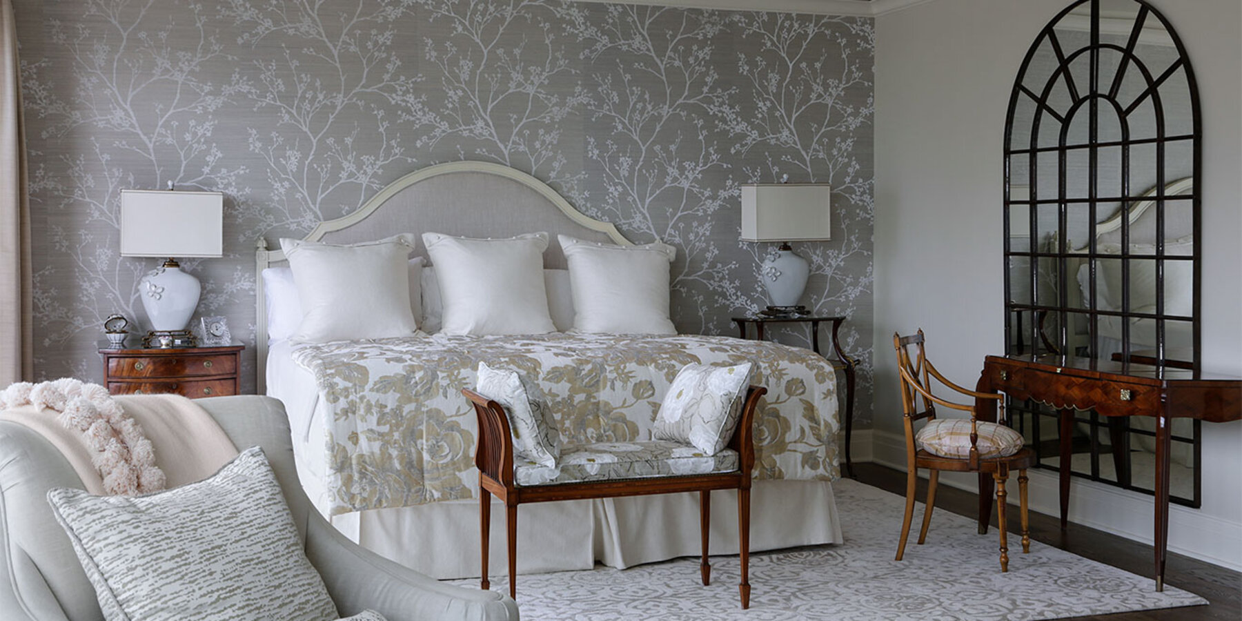 星空官网入口豪华住宅建筑商 - 250 E Pearson 卧室