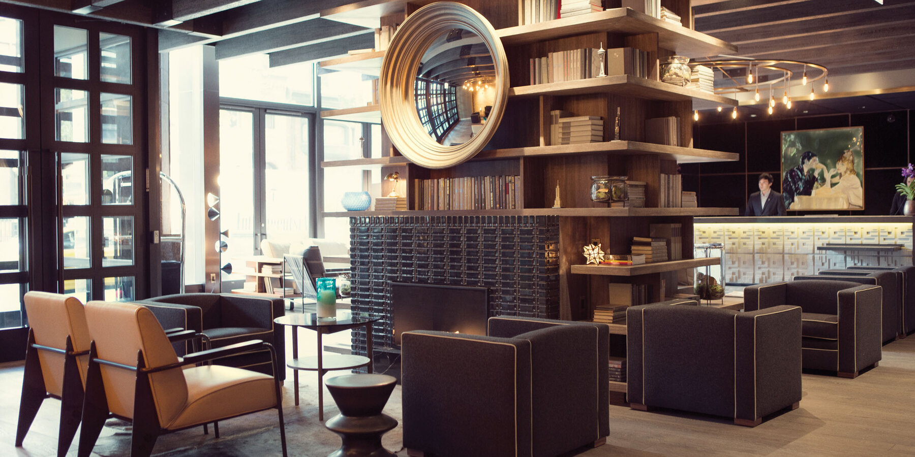 豪华星空官网入口建设|芝加哥汤普森星空官网入口大堂和接待处设有休息区