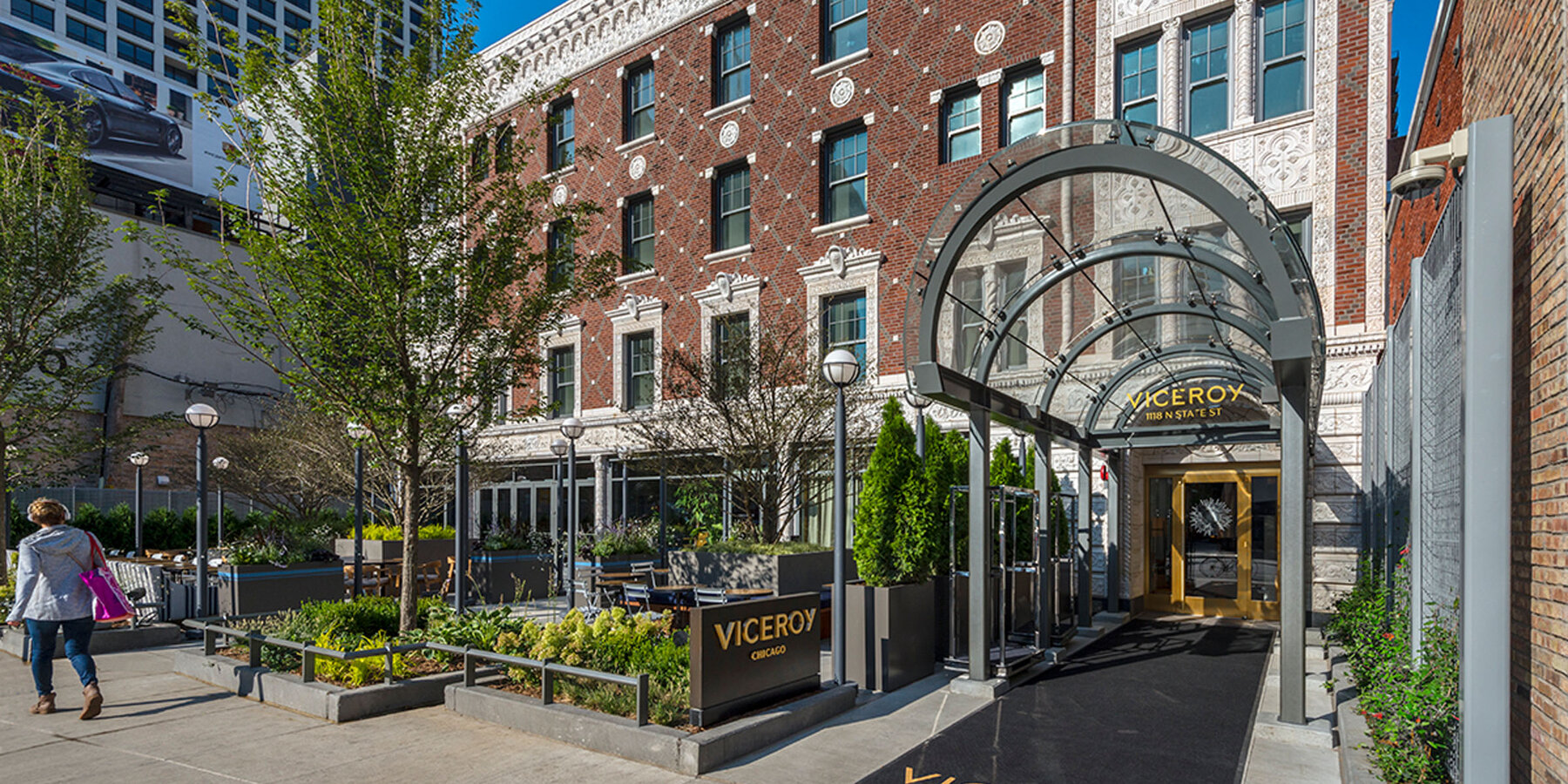 星空网页版建设和改造 - 芝加哥总督星空网页版外街景