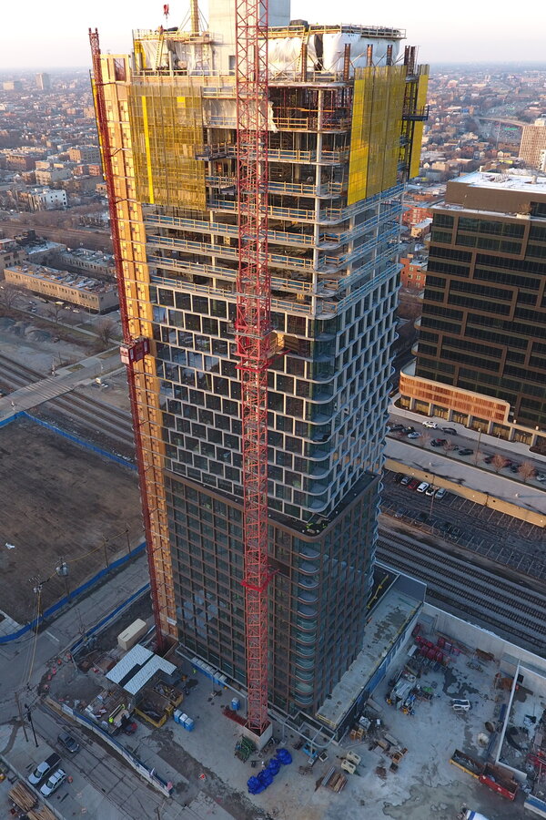 星空官网_多户型_1114 W 卡罗尔